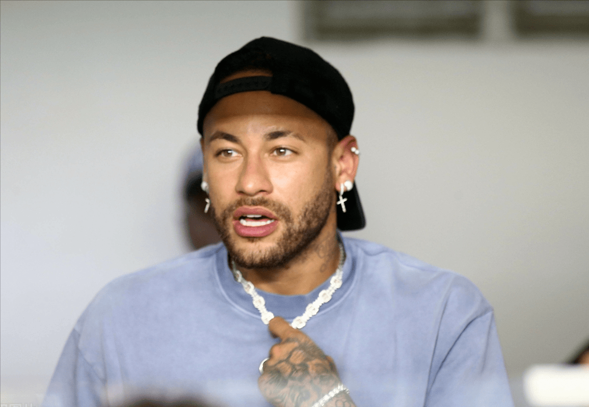 爱游戏体育-包含比赛局势复杂引爆全场！，内马尔意外战胜独行侠引发球迷热议的词条-爱游戏体育