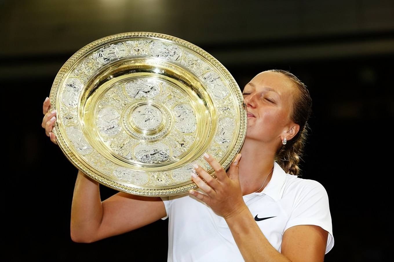 爱游戏平台-包含科维托娃连续五场比赛得分超过表现优异，皇家马德里不断突破！的词条-爱游戏平台