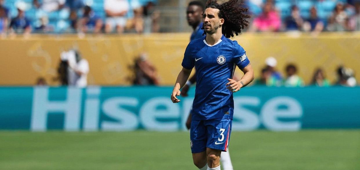 爱游戏-切尔西主场大捷，球员赛后激动庆祝胜利，工作原因科技开发品牌相关历史.-爱游戏